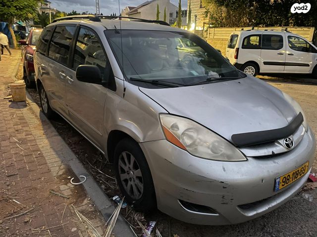 מודעת רכב טויוטה סיינה