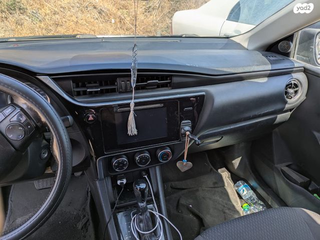 טויוטה קורולה