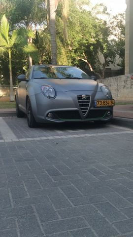 מודעת רכב אלפא רומיאו מיטו