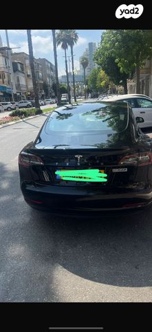 מודעת רכב טסלה מודל 3