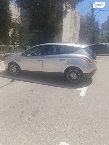 מודעת רכב לנצ'יה דלתא