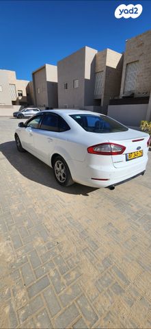 פורד מונדאו