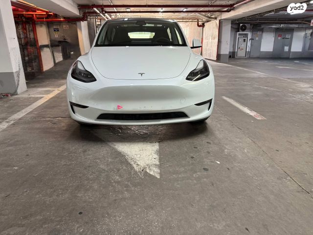 מודעת רכב טסלה מודל Y