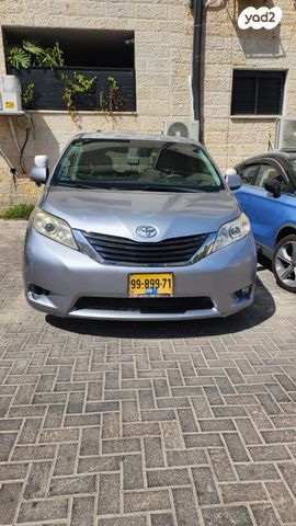 טויוטה סיינה