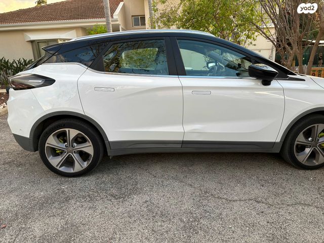 ג׳ילי Geometry C