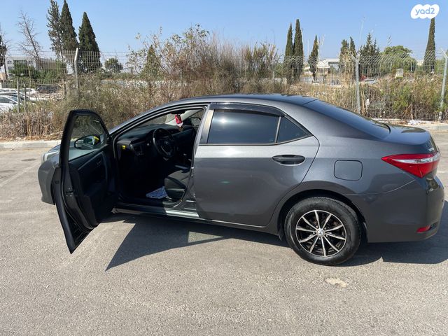 טויוטה קורולה