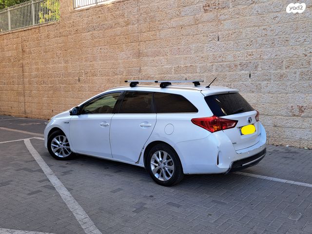 מודעת רכב טויוטה אוריס