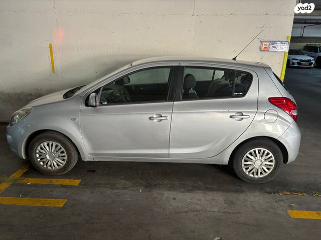 מודעת רכב יונדאי i20