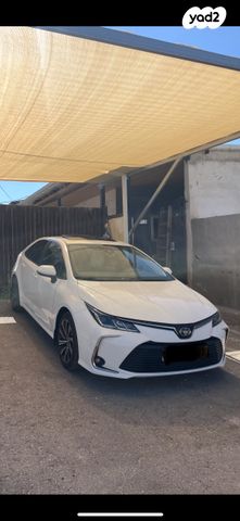 קורולה Limited היברידי אוט׳ סדאן 1.8 (98 כ״ס)