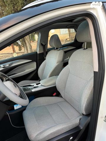 ג׳ילי Geometry C