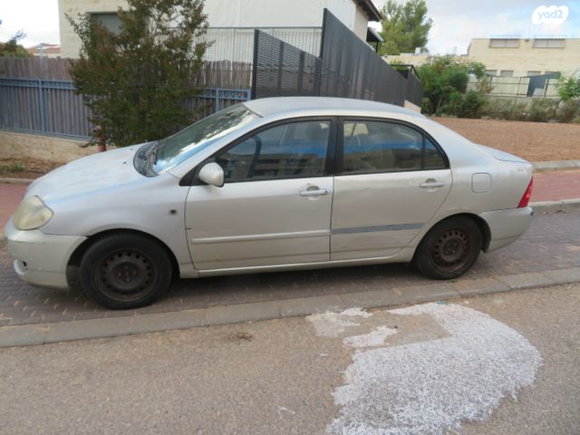 טויוטה קורולה