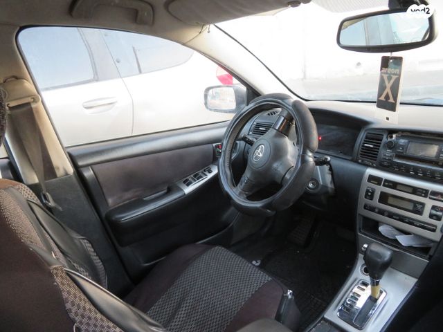 טויוטה קורולה