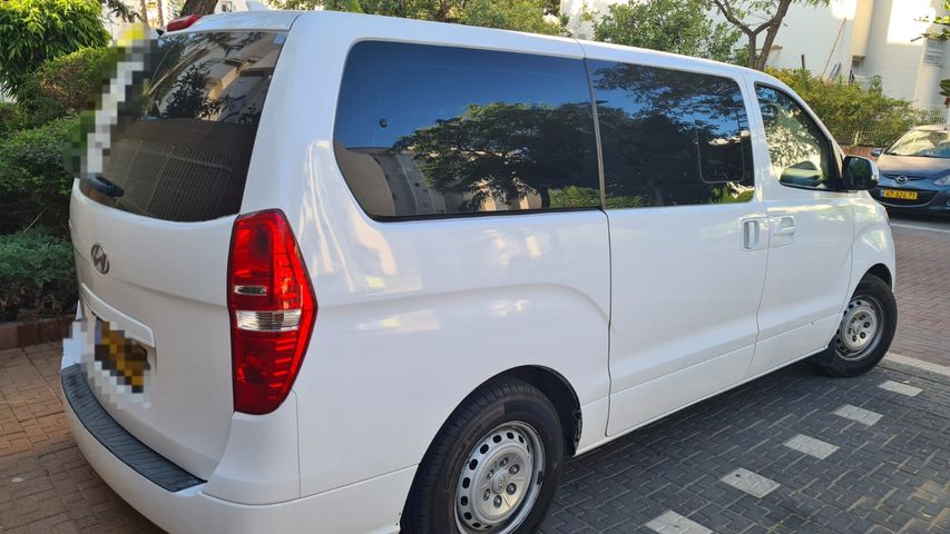 יונדאי H-1 / i800