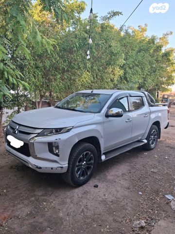 מיצובישי טרייטון / L200