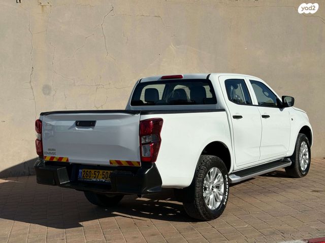 איסוזו די-מקס