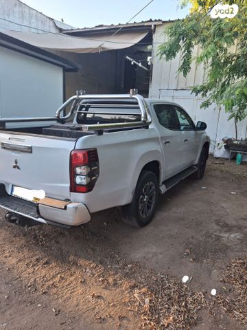 מיצובישי טרייטון / L200