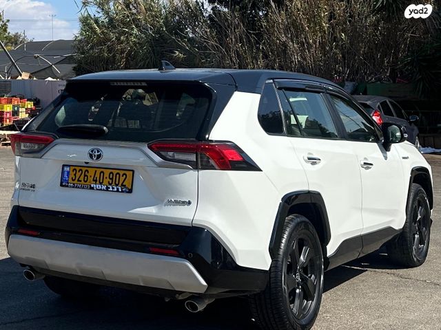 טויוטה RAV4