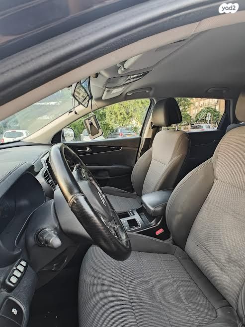 מודעת רכב קיה סורנטו