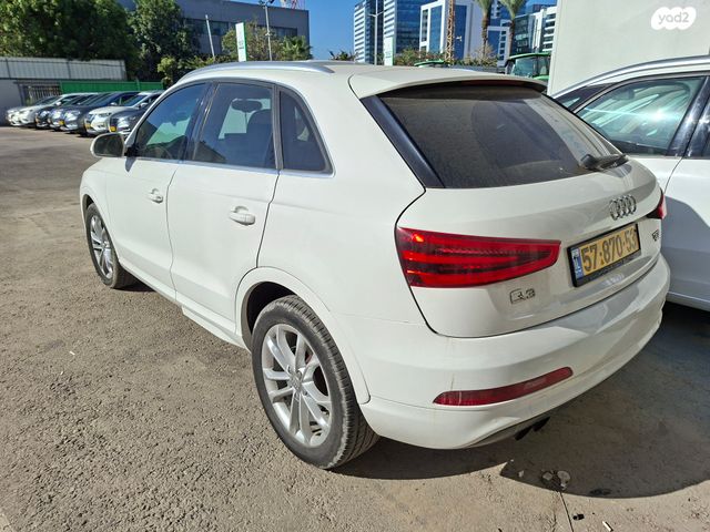 מודעת רכב אאודי Q3 2