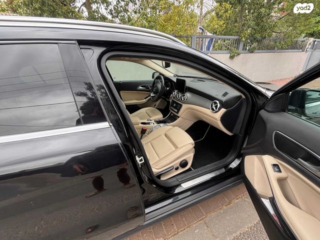 מרצדס-בנץ GLA