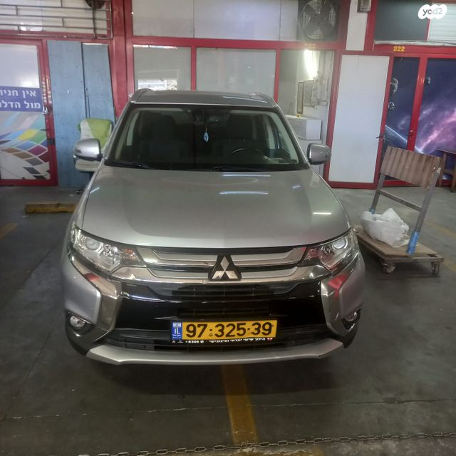 מיצובישי אאוטלנדר