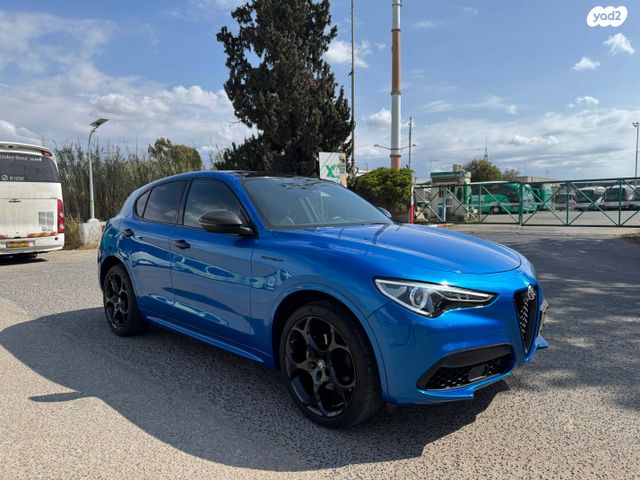 מודעת רכב אלפא רומיאו סטלביו