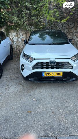 מודעת רכב טויוטה RAV4