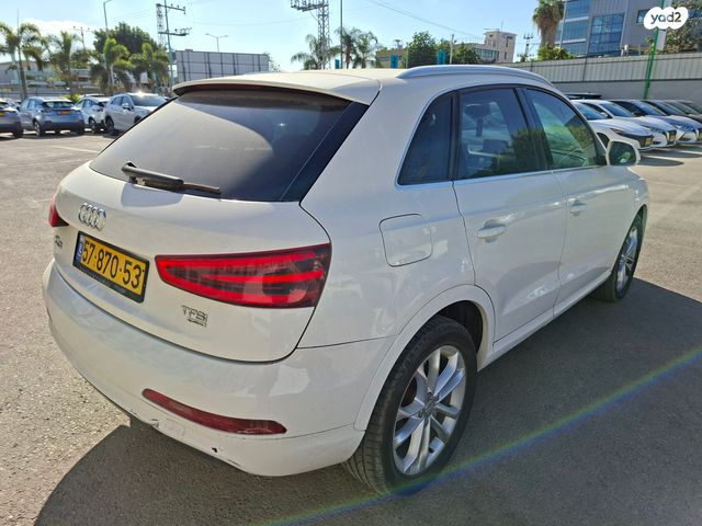 מודעת רכב אאודי Q3 1