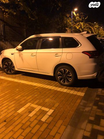 מיצובישי אאוטלנדר