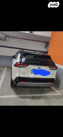 טויוטה RAV4