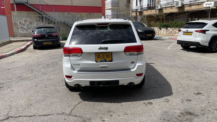 מודעת רכב ג'יפ גרנד צ'ירוקי