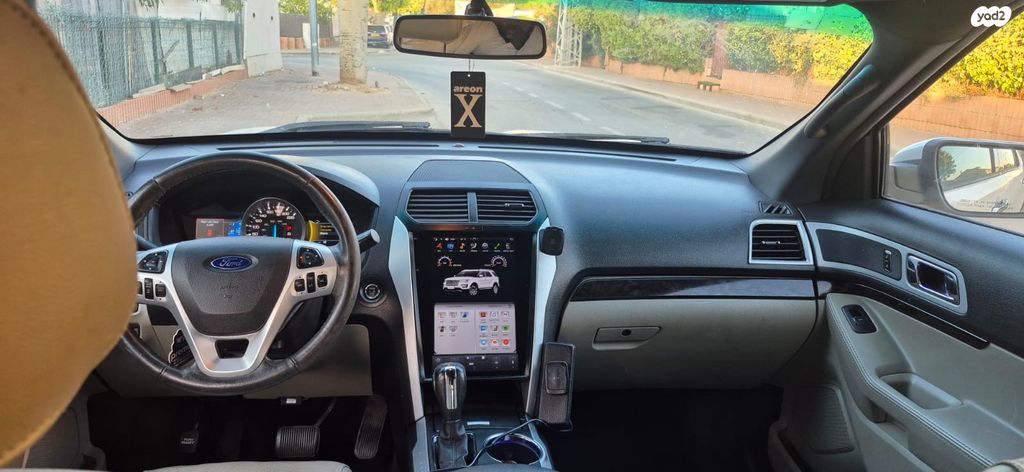 מודעת רכב פורד אקספלורר