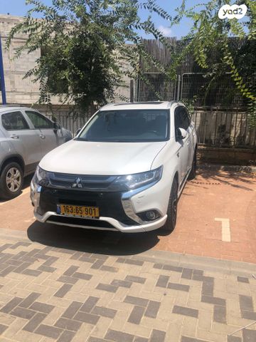 מיצובישי אאוטלנדר