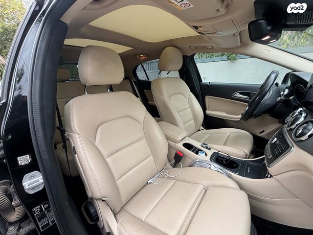 מרצדס-בנץ GLA