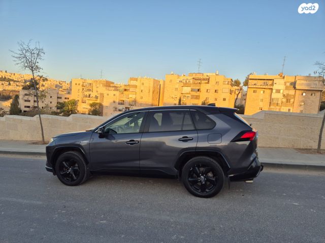 מודעת רכב טויוטה RAV4