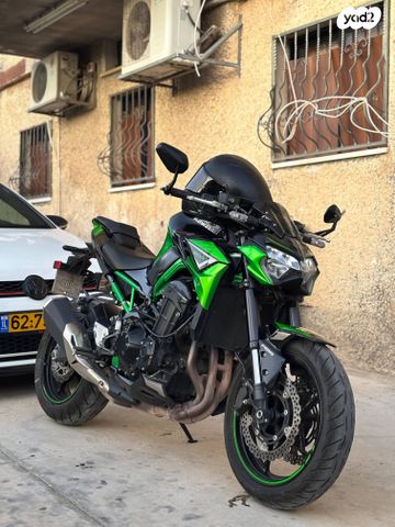 קאוואסאקי Z900