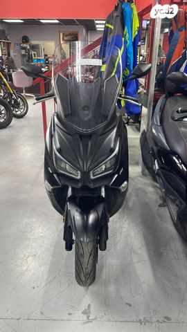 מודעת רכב סאן יאנג ג'וי-מקס Z-250