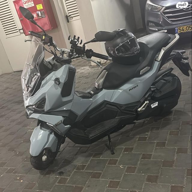 סאן יאנג 125ADX