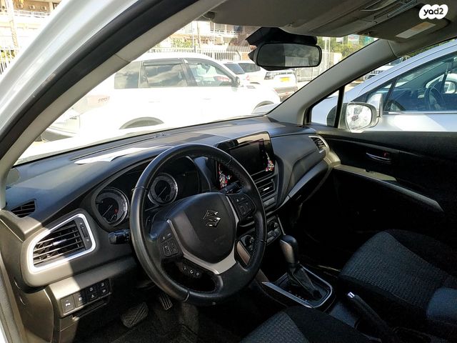סוזוקי S-Cross