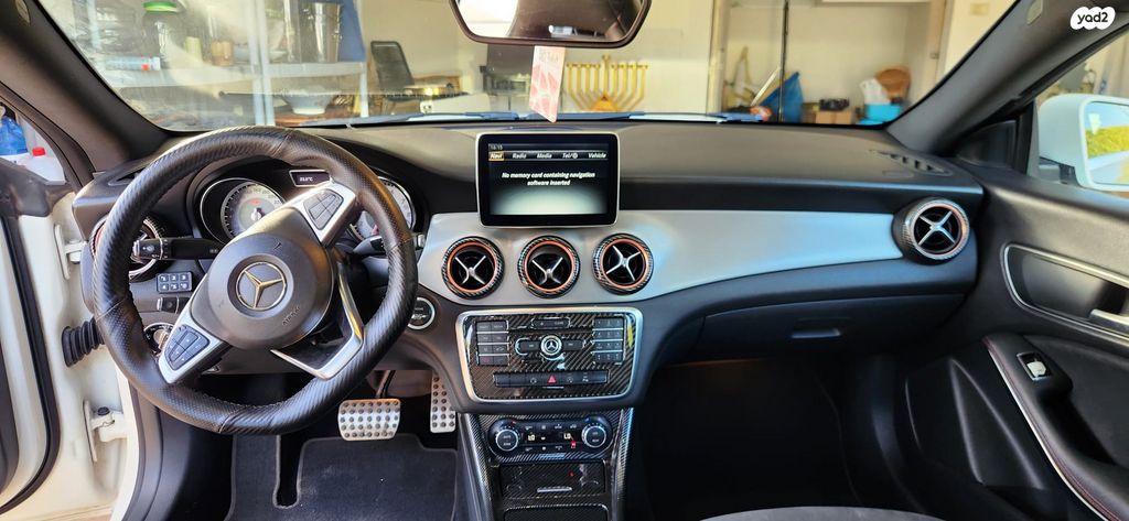 מרצדס-בנץ CLA