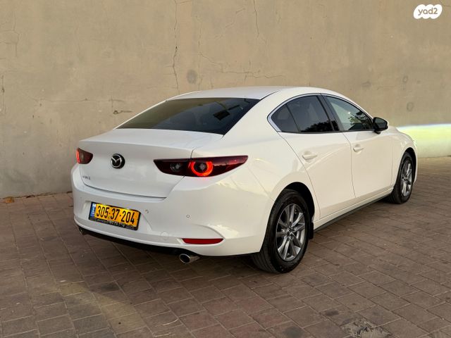 מאזדה 3