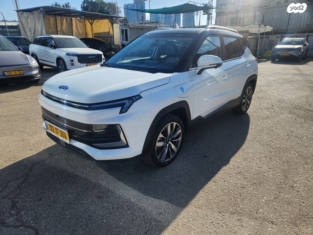 מודעת רכב ג׳יי.איי.סי E-JS4