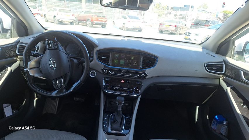 יונדאי איוניק