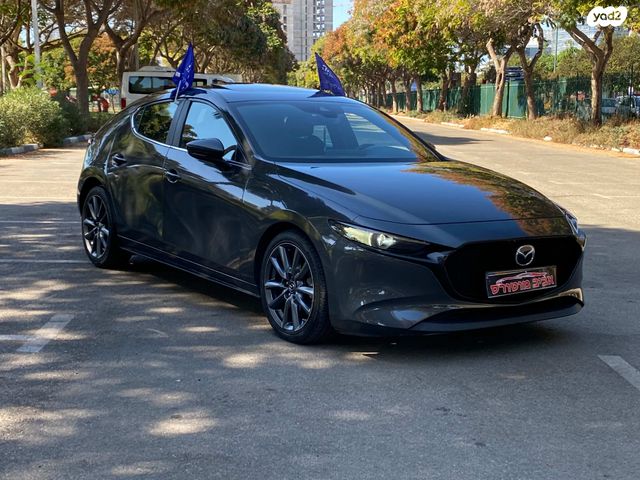 מודעת רכב מאזדה 3