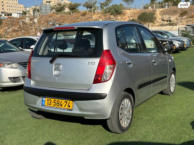 יונדאי i10