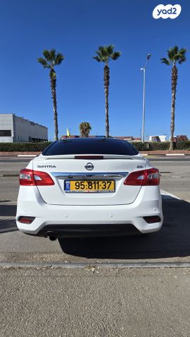 ניסאן סנטרה