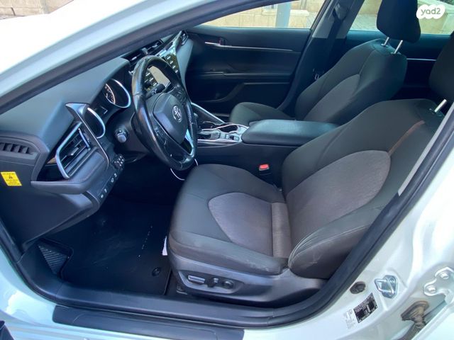 טויוטה קאמרי