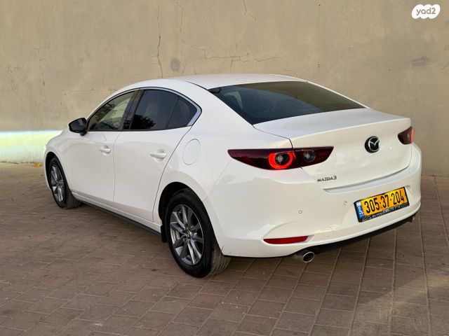 מאזדה 3