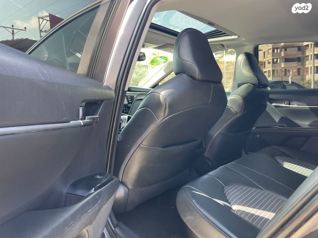 טויוטה קאמרי