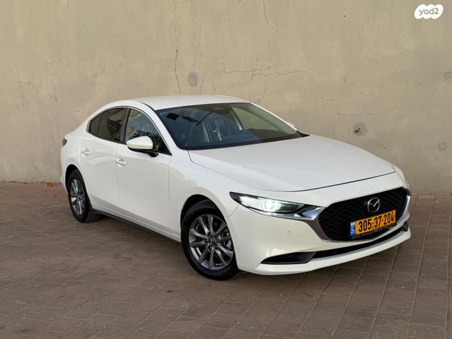 מאזדה 3